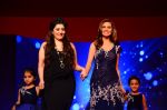 Esha Gupta walk for Archa Kocchar show for Discon on 7th Jan 2017